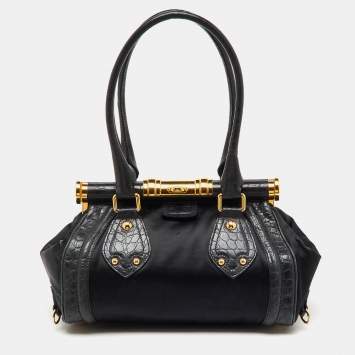 مملوكة مسبقًا حقيبة سيلين تريومف قفل عتيق جلد منقوش على شكل جلد التمساح وأسود وأقمشة ساتان