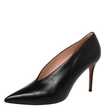 Pre Owned Celine Black Leather V Neck Pointed Toe Pumps Size 39