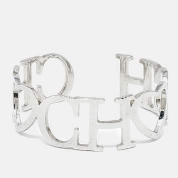 Pre Owned CH Carolina Herrera Silver Tone Heart & Logo Bangle Bracelet