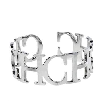 Pre Owned CH Carolina Herrera Silver Tone Between the Line Cuff Bracelet