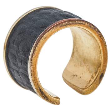 Pre Owned CH Carolina Herrera Black Leather Gold Tone Open Ring Size 52.5