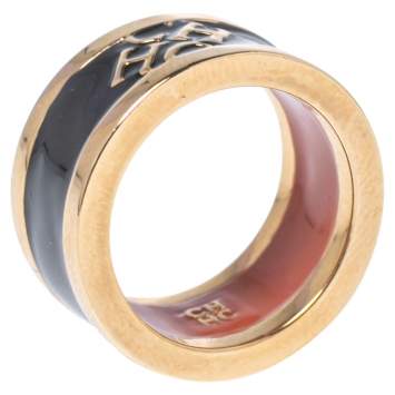 Pre Owned CH Carolina Herrera Black Logo Enamel Gold Tone Band Ring EU 56