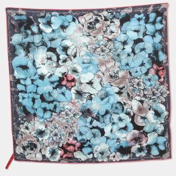 Pre Owned CH Carolina Herrera Multicolor Floral Printed Silk Square Scarf