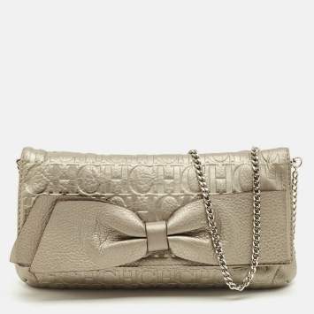 مملوكة مسبقًا CH Caroline Herrera Metallic Grey Monogram Embossed Leather Bow Chain Clutch