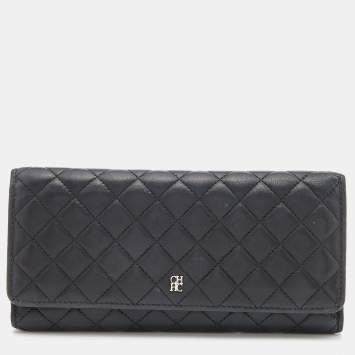 Pre Owned CH Carolina Herrera Black Quilted Leather Continental Wallet 
