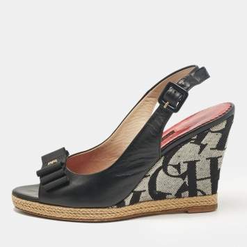 Pre Owned CH Carolina Herrera Navy Blue/White Canvas and Leather Wedge Sandals Size 37