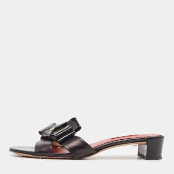 Pre Owned CH Carolina Herrera Black Leather Crisscross Slide Sandals Size 40