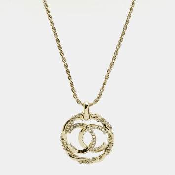 مملوكة مسبقًا قلادة شانيل سي سي كريستال نغمة ذهبية