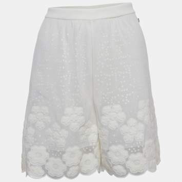 Pre Owned Chanel White Sequin Embroidered Mesh Scalloped Shorts L