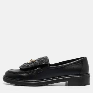 Pre Owned Chanel Black Quilted Leather CC Turnlock Loafers Size 39.5
