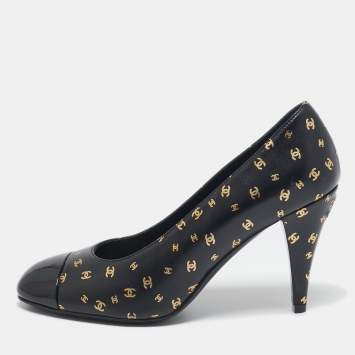 Chanel Black Patent and Leather CC Cap Toe Pumps Size 37.5