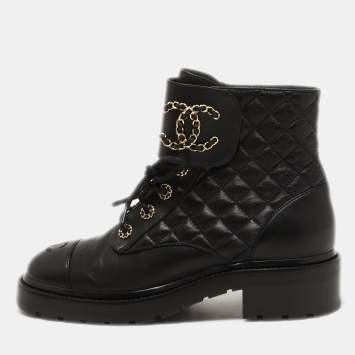 Pre Owned Chanel Black Leather Interlocking CC Logo Combat Boots Size 39.5