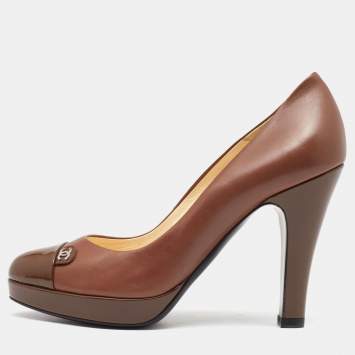 Pre Owned Chanel Brown Leather and Patent Cap Toe CC Platform Pumps Size 37