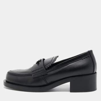 Pre Owned Chanel Black Leather Slip On Loafers Size 38.5