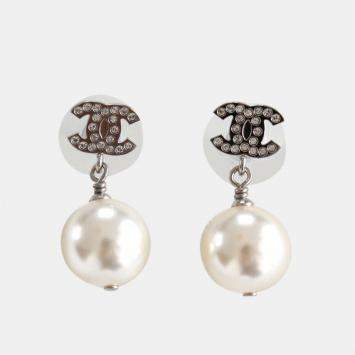 Pre Owned Chanel CC Faux Pearl and Crystal Dangle Earrings