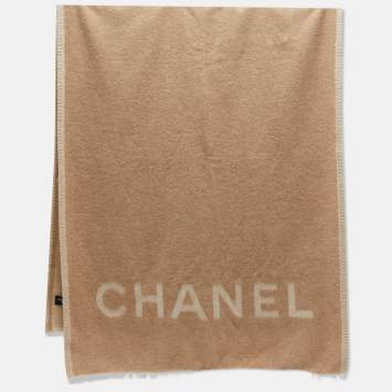 Pre Owned Chanel Beige Logo Intarsia Cashmere Shawl 