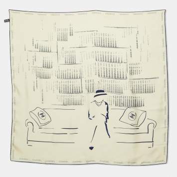 Pre Owned Chanel  CC Off White Grey Silk  Scarf