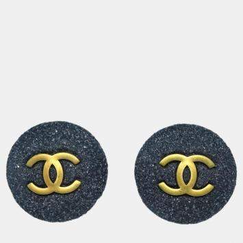 Pre Owned Chanel Gray Button Clip-On Earrings 