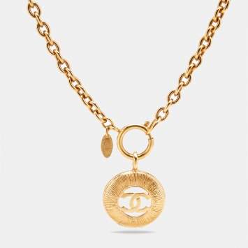 Pre Owned Chanel CC Gold Tone Necklace