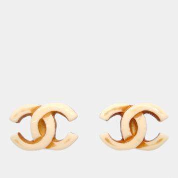 Pre Owned Chanel CC Earrings Clip-On White Acrylic