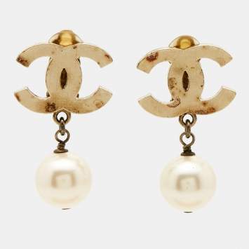 Pre Owned Chanel CC Faux Pearl Gold Tone Earrings