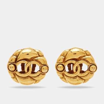 Pre Owned Chanel CC Round Gold Tone Clip-on Stud Earrings