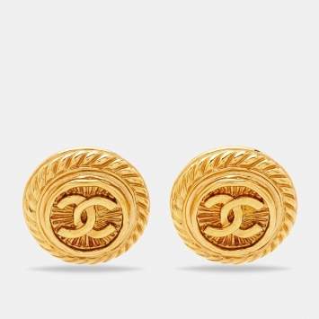 Pre Owned Chanel CC Round Gold Tone Clip-on Stud Earrings