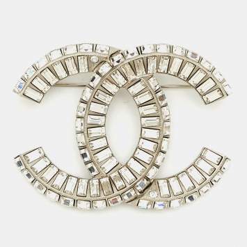 Pre Owned Chanel CC Crystals Silver Tone Brooch