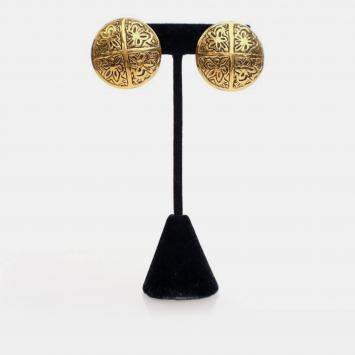 Pre Owned Chanel Vintage Gold Medallion Clip On Earrings