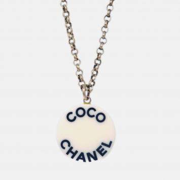 Pre Owned Chanel Gold White Pendant Necklace