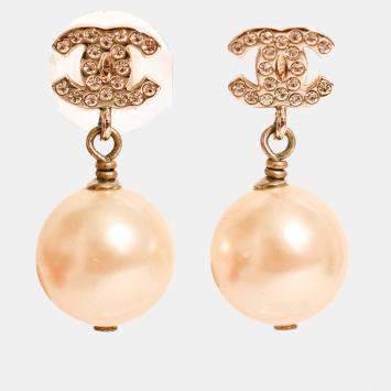 Pre Owned Chanel 2015 Gold Toned Crystal CC Faux Pearl Drop Earrings