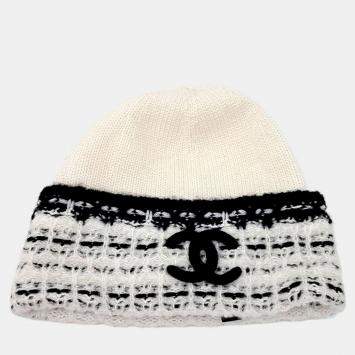 Pre Owned Chanel Beige Black Wool beanie