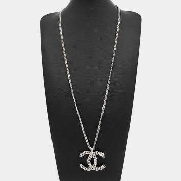 Pre Owned Chanel Metal logo necklace