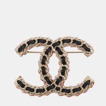 Pre Owned Chanel Cc Logo Brooch Black/Pink/Gold Metal Calf Leather