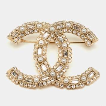 Pre Owned Chanel CC Crystal Faux Pearl Gold Tone Pin Brooch 