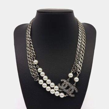 Pre Owned Chanel Silver Plated Logo Pearl Necklace
