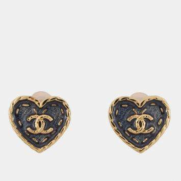 Pre Owned Chanel Cc Logo Denim Heart Motif Earrings Navy Gold Plated Resin