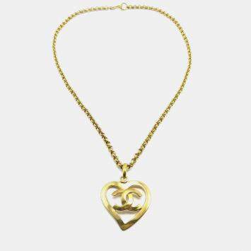Pre Owned Chanel Heart Chain Pendant Necklace Gold