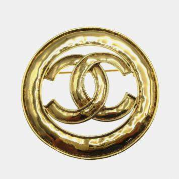 Pre Owned Chanel Medallion Brooch Pin Gold