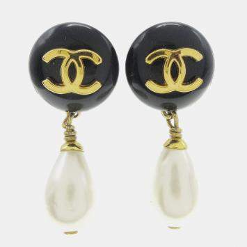 Pre Owned Chanel Artificial Pearl Dangle Earrings Clip-On Black