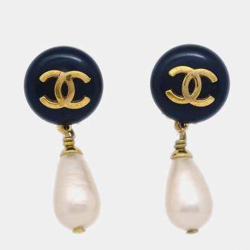 Pre Owned Chanel Artificial Pearl Dangle Earrings Clip-On Black