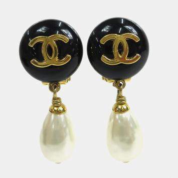 Pre Owned Chanel Artificial Pearl Dangle Earrings Clip-On Black