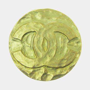 Pre Owned Chanel Medallion Brooch Pin Gold
