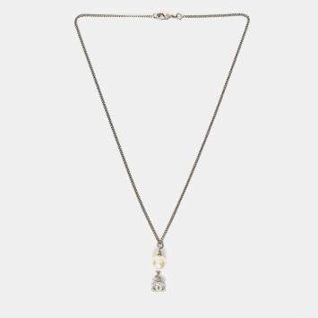 مملوكة مسبقًا Chanel Silver Tone Faux Pearl CC Drop Pendant Necklace