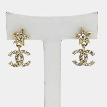 مملوكة مسبقًا Chanel logo earrings