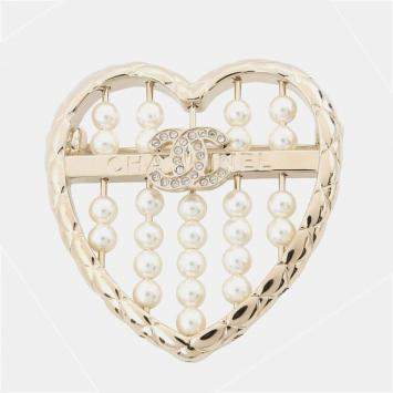 Pre Owned Chanel Heart Brooch Gold Gold Plated Faux Pearl Rhinestone