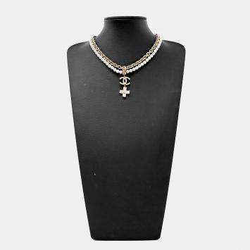 Pre Owned Chanel Gold Tone Necklace