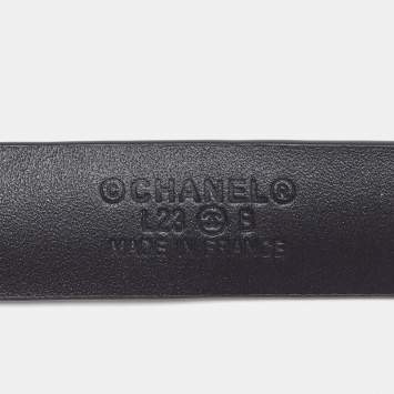 Pre Owned Chanel Logo Pearl Embellished 75CM Slim Black Leather