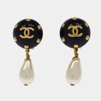 Pre Owned Chanel Artificial Pearl Dangle Earrings Clip-On Black White