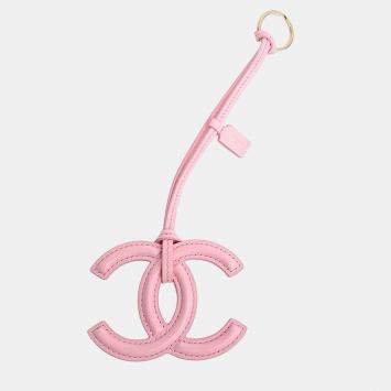 مملوكة مسبقًا Chanel Leather bag charm
